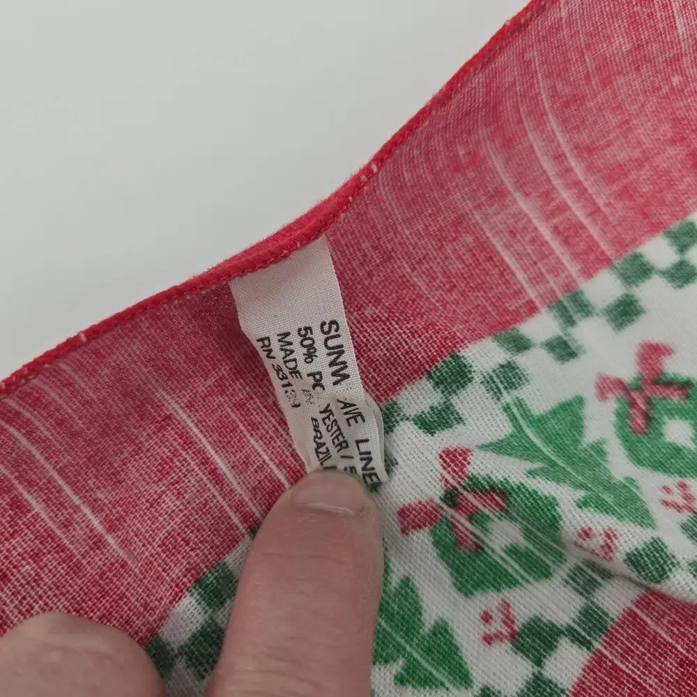 Vintage Sunweave Holiday Goose Tablecloth Red Green Farmhouse‎